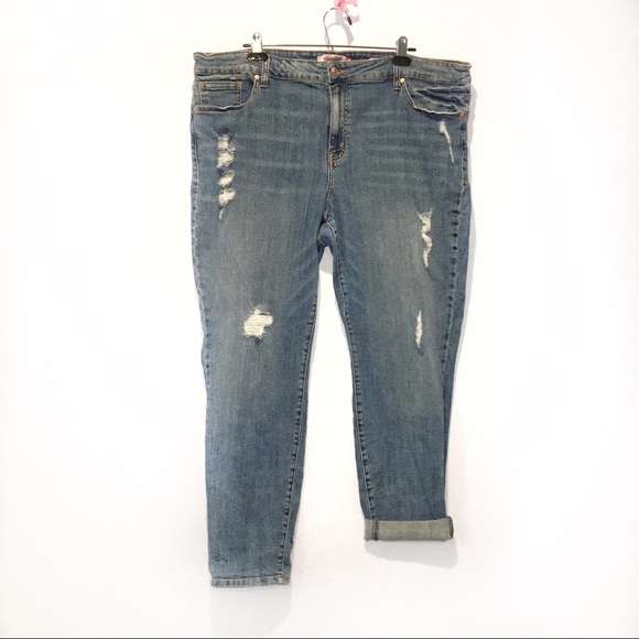 Plus size distressed jeans 3X - Picture 3 of 8